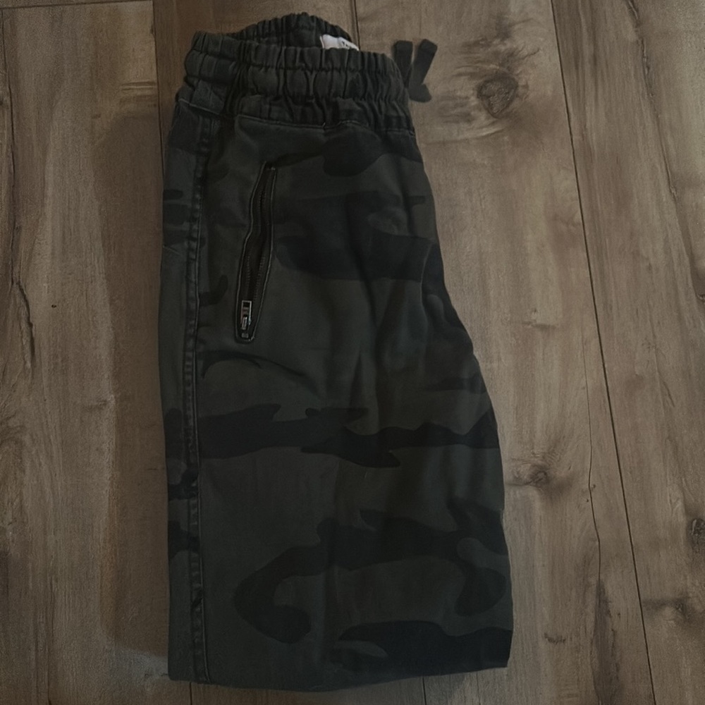 TNA cargo camo jogger pants - Picture 5 of 5